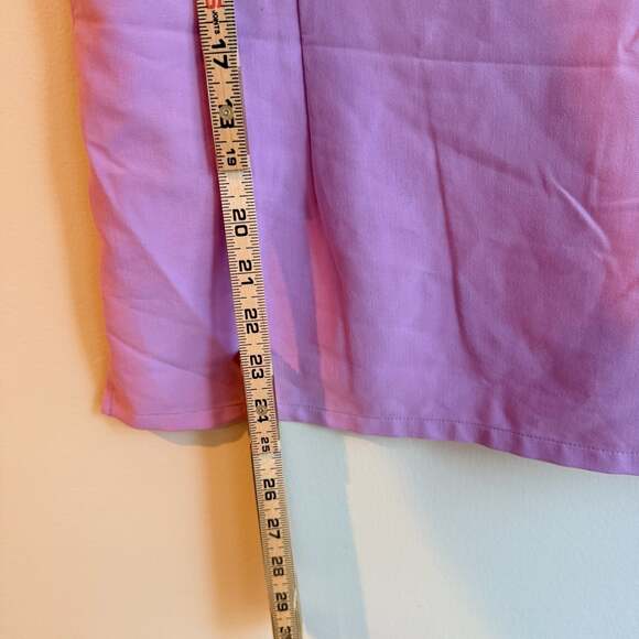 FIGS Catarina One-Pocket V-Neck Scrub Top in Lilac Dusk/ Size XS PO# 1915 - Picture 6 of 7